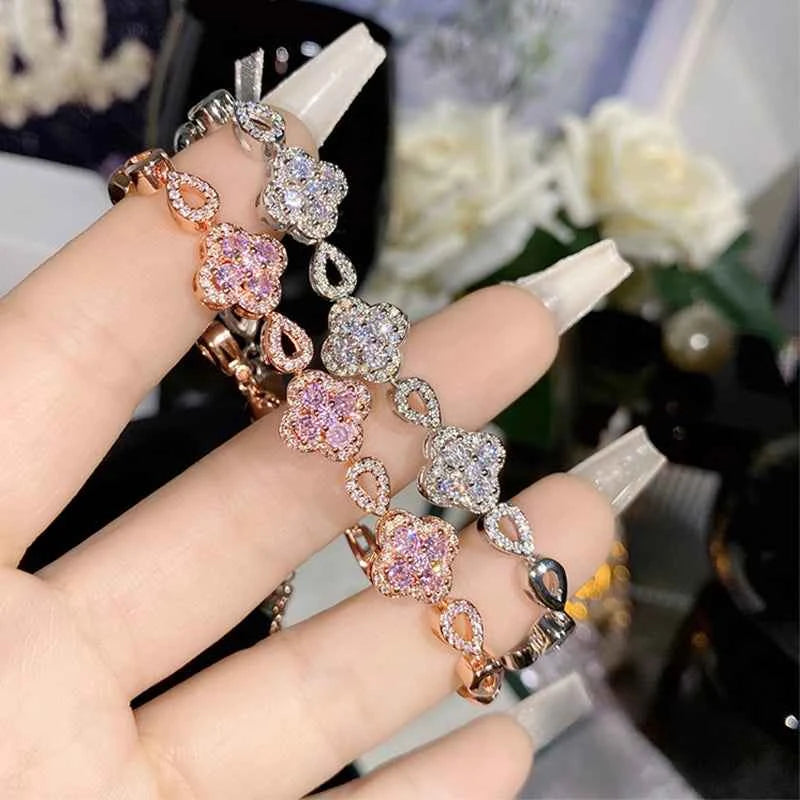 Four petal flower bracelet