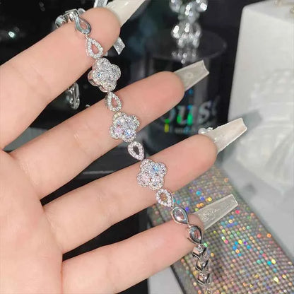 Four petal flower bracelet