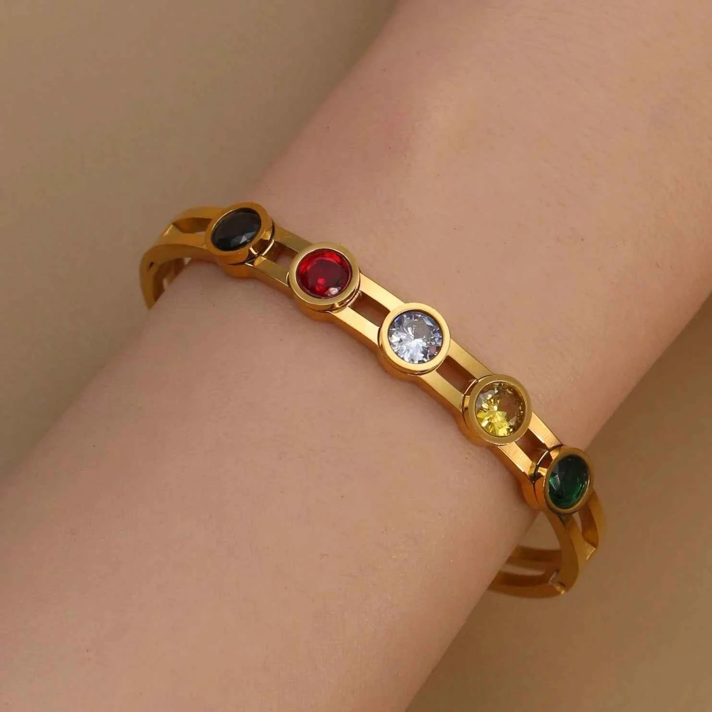 Stainless Steel Crystal Gold Color Bracelet (Unisex)