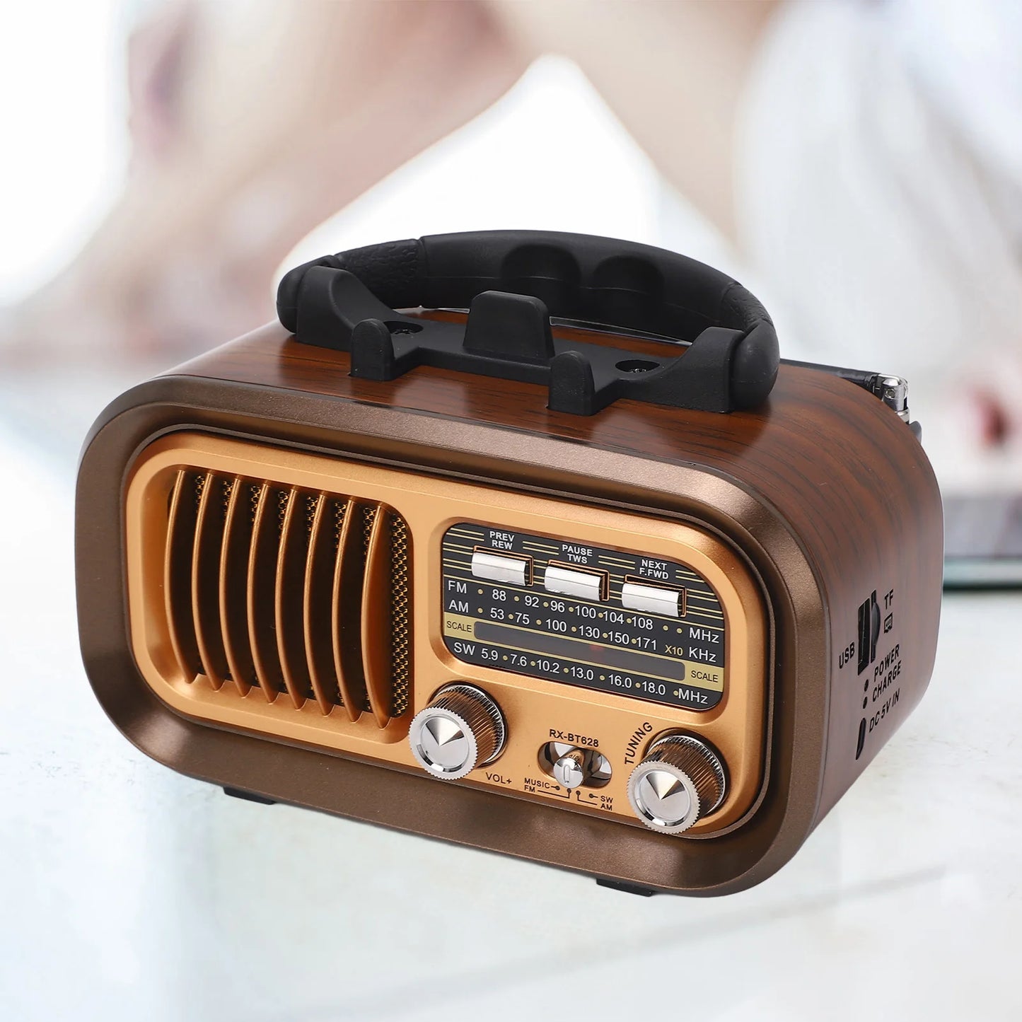 DFShop Vintage Bluetooth Radio Speaker - Retro Design - DFShop